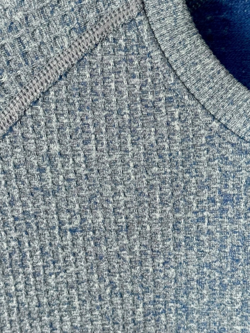 Lululemon Engineered Warmth Crew Starch Blue Medium - Picture 4 of 6